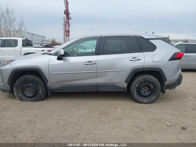 2022 Toyota Rav4 Le მანქანა იყიდება აუქციონზე, vin: 2T3B1RFV2NC296303, აუქციონის ნომერი: 12612167