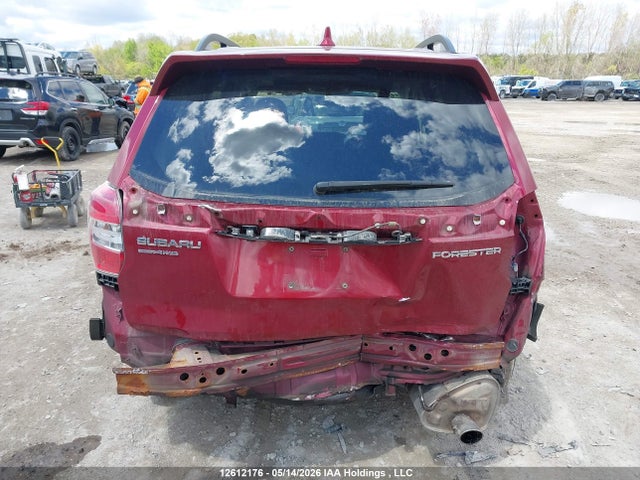 Subaru Forester 2.5i Touring Package 2016 JF2SJCHC7GH471355 Image 16