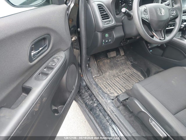 2020 Honda Hr-v Lx მანქანა იყიდება აუქციონზე, vin: 3CZRU6H37LM104378, აუქციონის ნომერი: 12612186