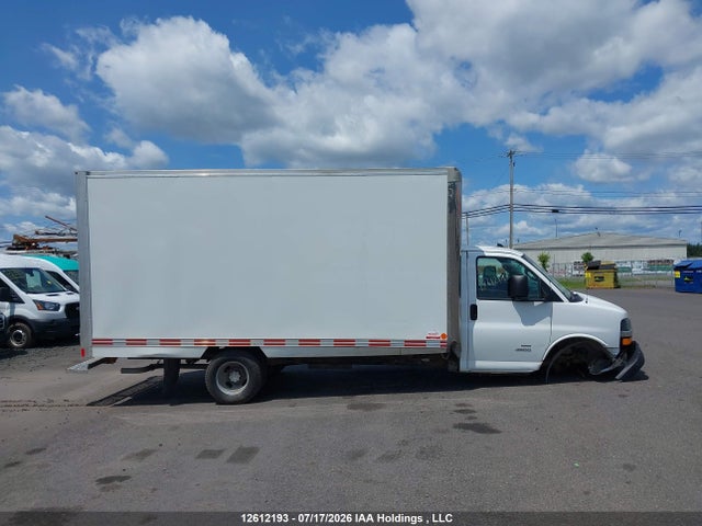 Chevrolet Express G4500 2023 1HA6GVC77PN008553 Image 13