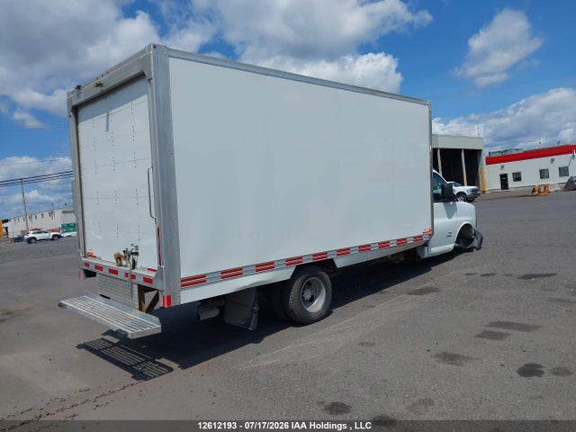 Chevrolet Express G4500 2023 1HA6GVC77PN008553 Image 4