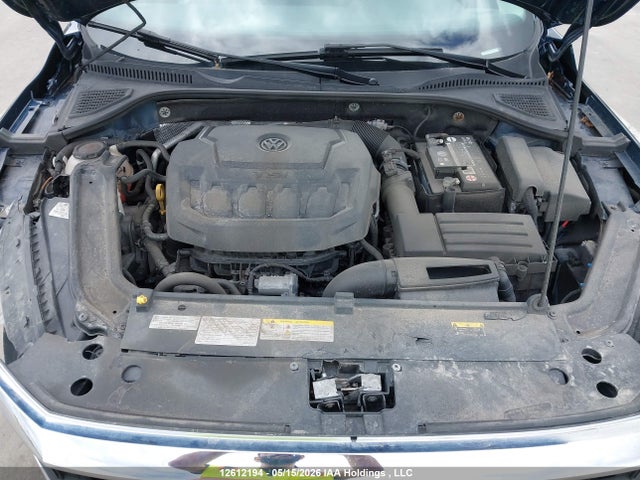 Volkswagen Passat 2021 1VWBA7A32MC014779 Image 10