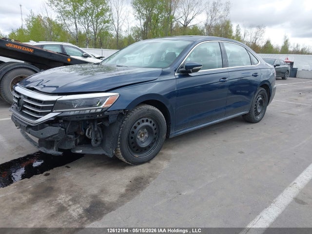 Volkswagen Passat 2021 1VWBA7A32MC014779 Image 2