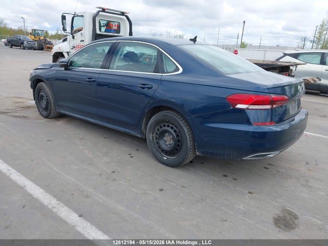 Volkswagen Passat 2021 1VWBA7A32MC014779 Image 3
