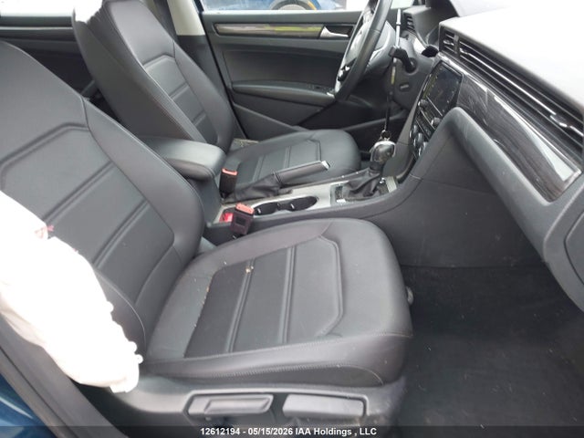 Volkswagen Passat 2021 1VWBA7A32MC014779 Image 5