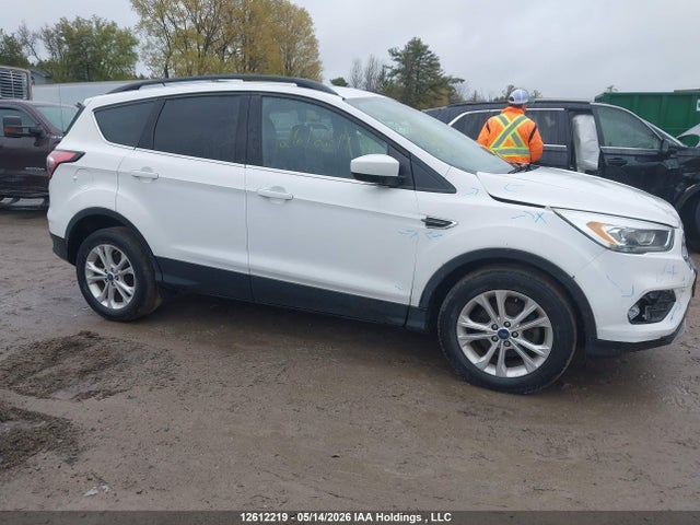 1FMCU0GD1HUC29376 Ford ESCAPE SE
