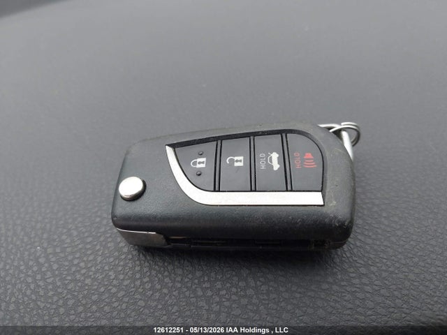 4T1G11AK5NU630755 Toyota CAMRY SE