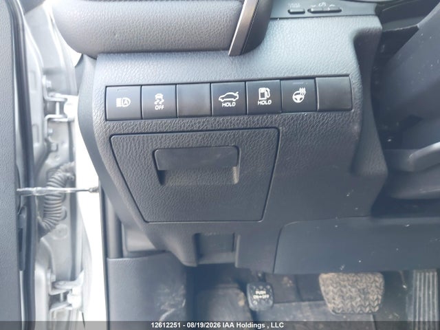 4T1G11AK5NU630755 Toyota CAMRY SE