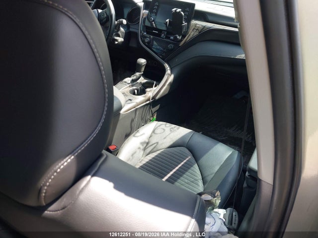 4T1G11AK5NU630755 Toyota CAMRY SE