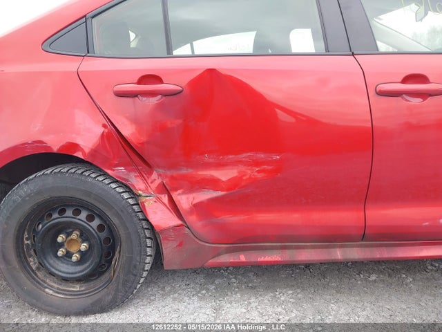 12612252 :رقم المزاد ، JTDBAMDE6MJ010017 vin ، 2021 Toyota Corolla Hybrid Base W/li Battery مزاد بيع