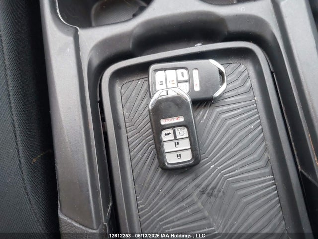 12612253 :رقم المزاد ، 2HKRW2H23KH106990 vin ، 2019 Honda Cr-v Lx مزاد بيع