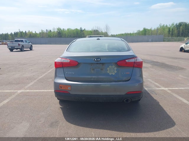 KIA Forte 2.0l Ex 2015 KNAFX4A89F5305068 Image 16