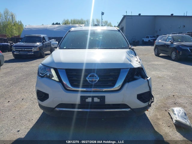 12612270 :رقم المزاد ، 5N1DR2MN6HC908855 vin ، 2017 Nissan Pathfinder S مزاد بيع