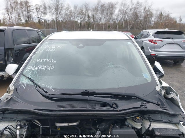 3CZRU6H36NM103497 Honda HR-V LX