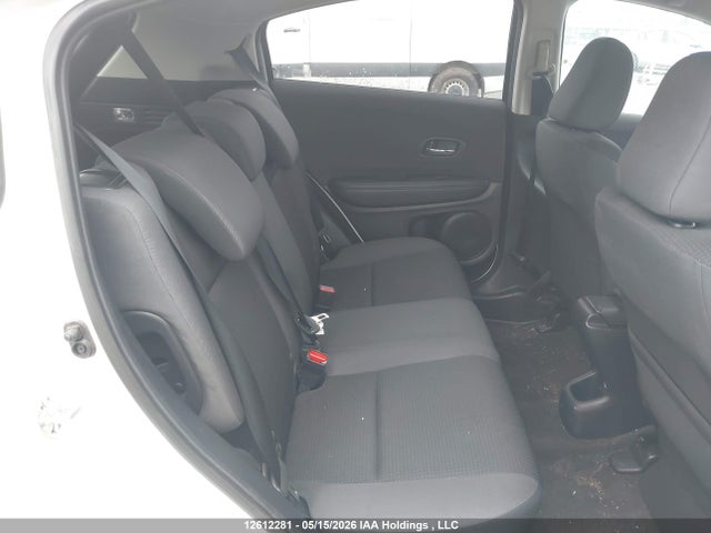 3CZRU6H36NM103497 Honda HR-V LX