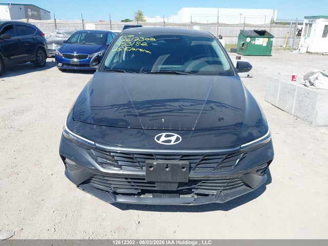 2025 Hyundai Elantra Preferred With Tech Package მანქანა იყიდება აუქციონზე, vin: KMHLM4DG7SU953182, აუქციონის ნომერი: 12612302
