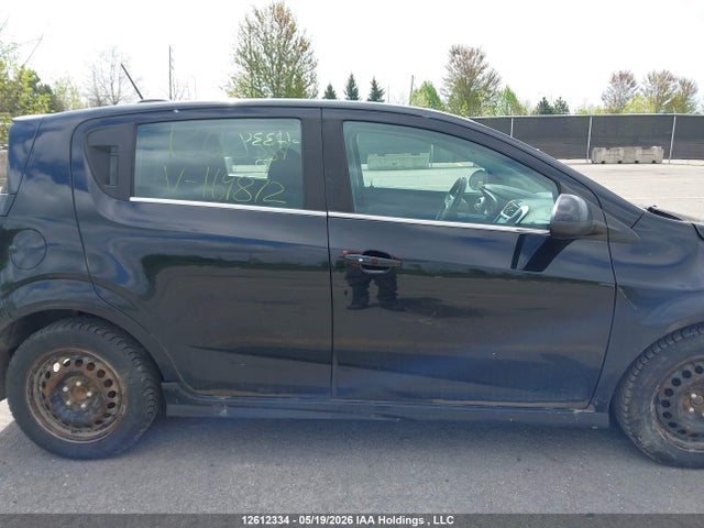 1G1JD6SB1H4169872 Chevrolet SONIC LT