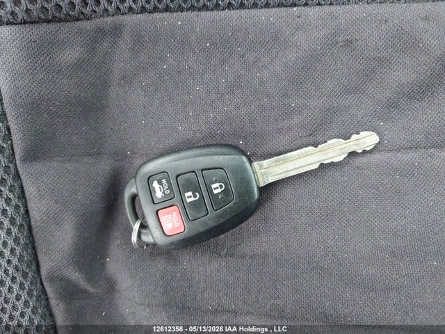 12612358 :رقم المزاد ، 2T1BURHE6JC111306 vin ، 2018 Toyota Corolla L/le/xle/se/xse مزاد بيع