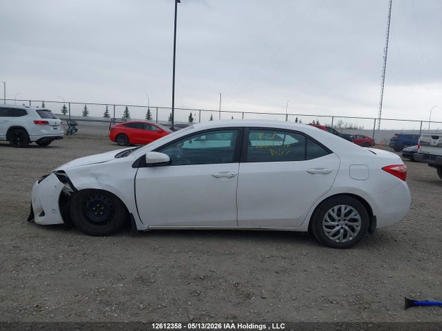 12612358 :رقم المزاد ، 2T1BURHE6JC111306 vin ، 2018 Toyota Corolla L/le/xle/se/xse مزاد بيع