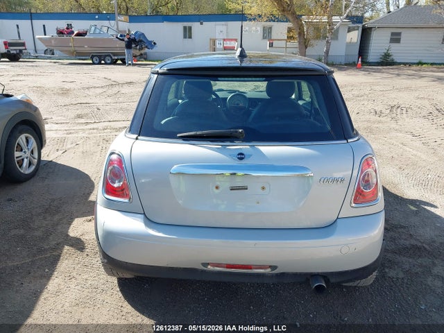 2011 Mini Cooper მანქანა იყიდება აუქციონზე, vin: WMWSU3C50BT252464, აუქციონის ნომერი: 12612387