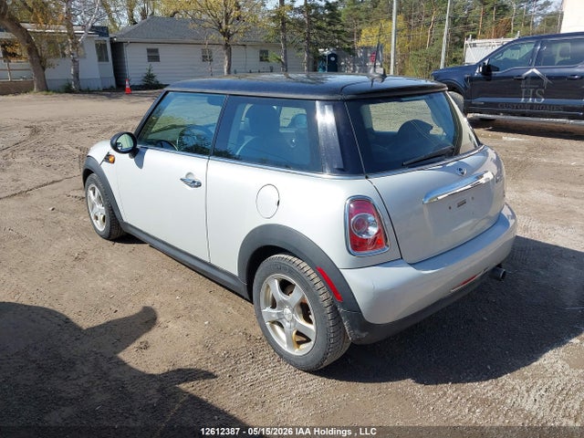 2011 Mini Cooper მანქანა იყიდება აუქციონზე, vin: WMWSU3C50BT252464, აუქციონის ნომერი: 12612387