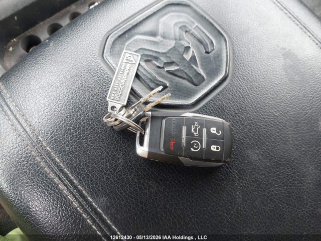 12612430 :رقم المزاد ، 3C6UR5KL9NG124032 vin ، 2022 Ram 2500 Laramie مزاد بيع