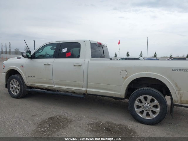 12612430 :رقم المزاد ، 3C6UR5KL9NG124032 vin ، 2022 Ram 2500 Laramie مزاد بيع