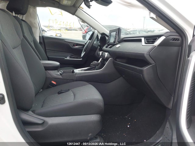 2021 Toyota Rav4 Xle მანქანა იყიდება აუქციონზე, vin: 2T3R1RFV9MC241070, აუქციონის ნომერი: 12612447