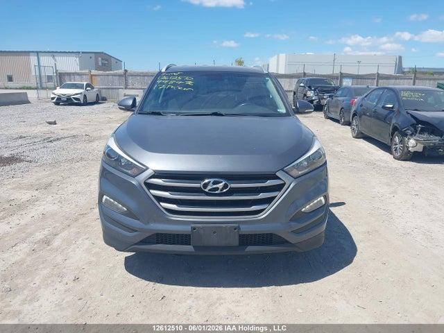 KM8J3CA49HU448476 Hyundai Tucson Premium