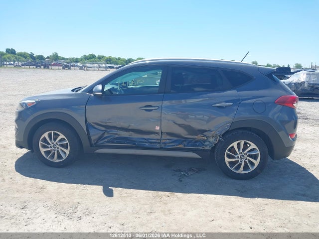 KM8J3CA49HU448476 Hyundai Tucson Premium