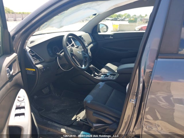 KM8J3CA49HU448476 Hyundai Tucson Premium