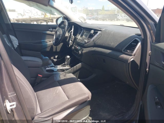 KM8J3CA49HU448476 Hyundai Tucson Premium