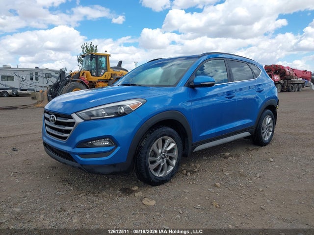 KM8J3CA40JU661838 Hyundai Tucson Luxury 2.0l
