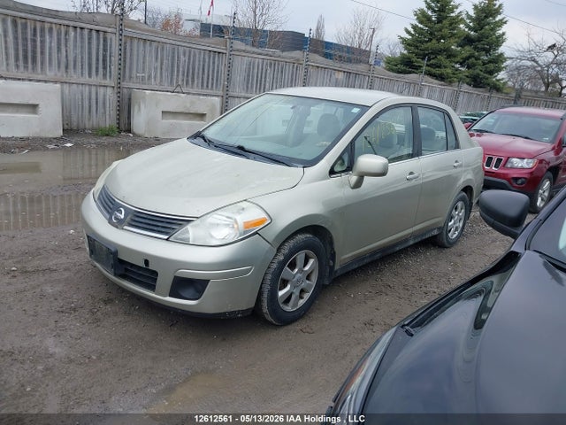 2007 Nissan Versa 1.8s მანქანა იყიდება აუქციონზე, vin: 3N1BC11E47L427097, აუქციონის ნომერი: 12612561