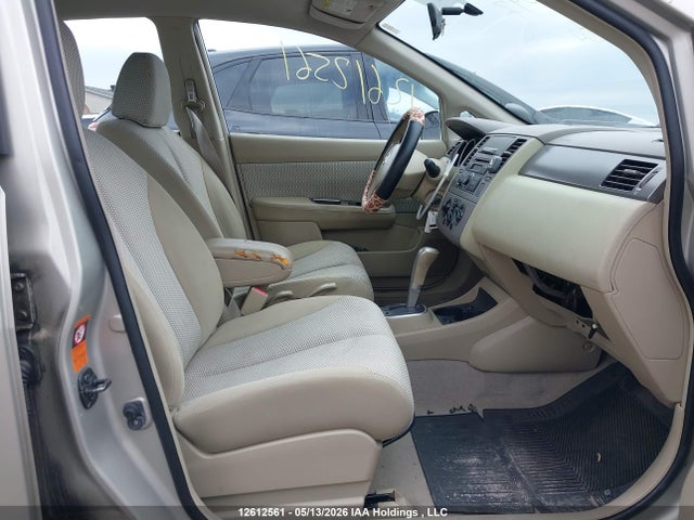 2007 Nissan Versa 1.8s მანქანა იყიდება აუქციონზე, vin: 3N1BC11E47L427097, აუქციონის ნომერი: 12612561
