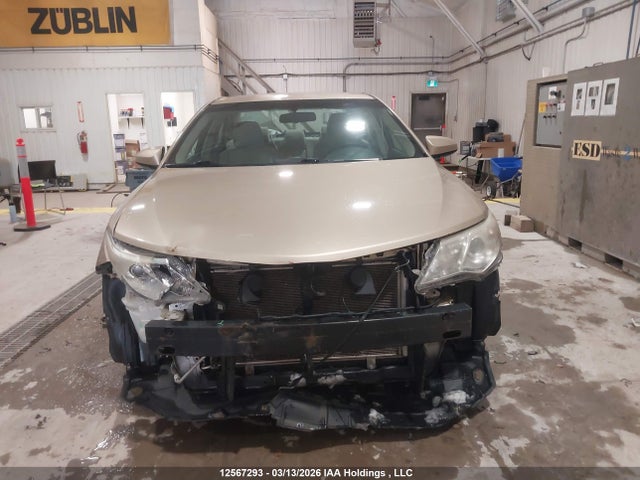 12567293 :رقم المزاد ، 4T1BF1FK7CU526253 vin ، 2012 Toyota Camry Se/le/xle مزاد بيع