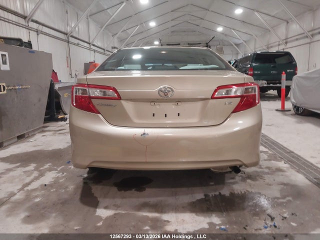 12567293 :رقم المزاد ، 4T1BF1FK7CU526253 vin ، 2012 Toyota Camry Se/le/xle مزاد بيع