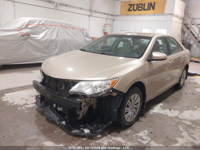 12567293 :رقم المزاد ، 4T1BF1FK7CU526253 vin ، 2012 Toyota Camry Se/le/xle مزاد بيع