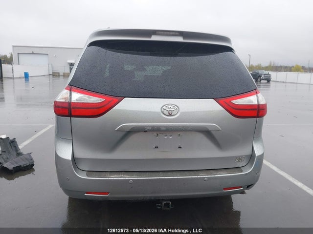 5TDDK3DC9FS099912 Toyota Sienna Xle/limited