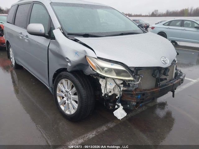 5TDDK3DC9FS099912 Toyota Sienna Xle/limited