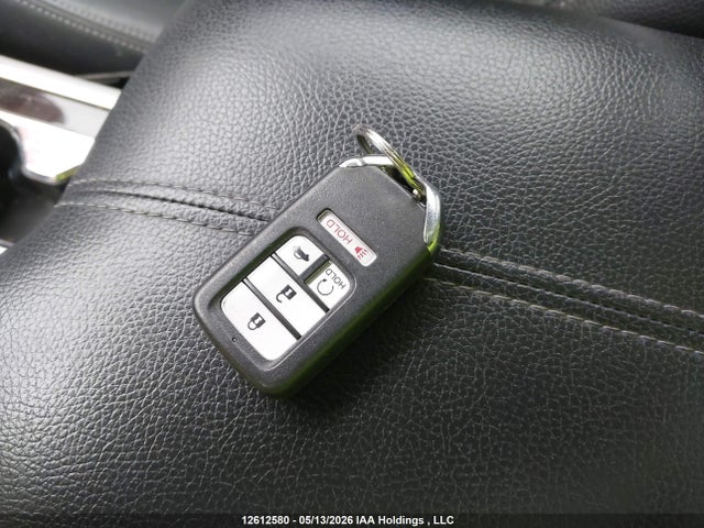Продажа на аукционе авто 2016 Honda Accord Exl, vin: 1HGCR2F87GA805480, номер лота: 12612580