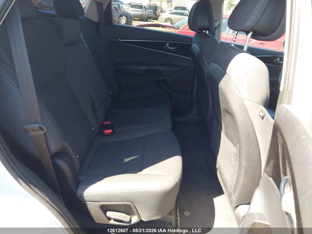 5XYPGDA34GG143127 KIA Sorento