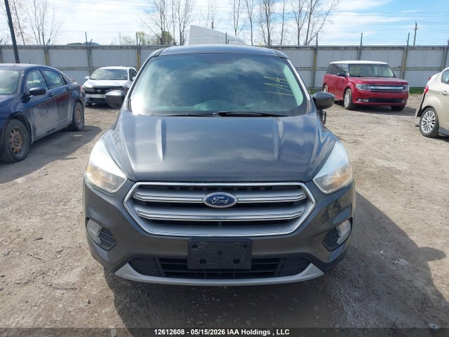 1FMCU0GD4HUA43718 Ford ESCAPE SE