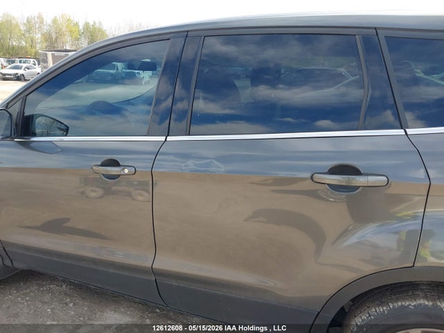 1FMCU0GD4HUA43718 Ford ESCAPE SE