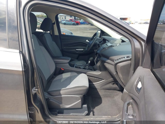 1FMCU0GD4HUA43718 Ford ESCAPE SE
