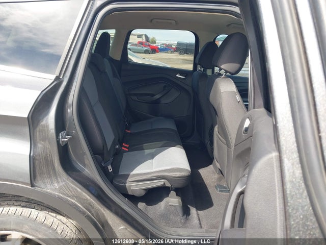1FMCU0GD4HUA43718 Ford ESCAPE SE