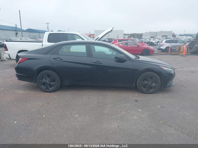 KMHLM4AG6PU507228 Hyundai ELANTRA SEL