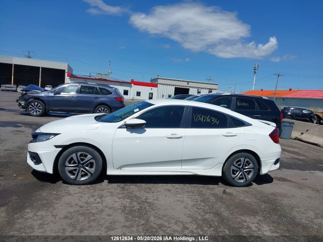 Продажа на аукционе авто 2017 Honda Civic Lx, vin: 2HGFC2E51HH012409, номер лота: 12612634