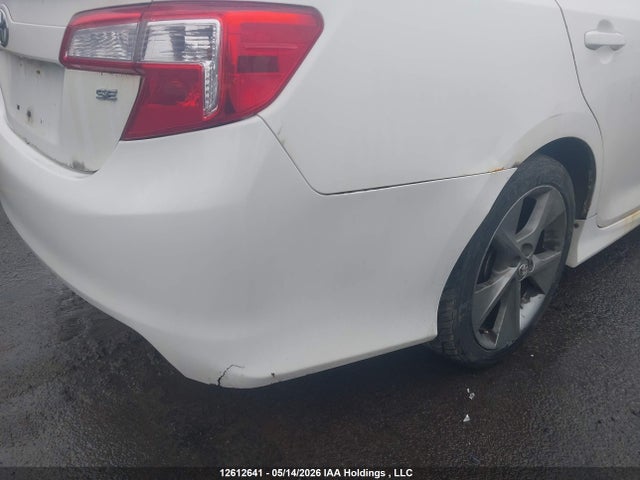 12612641 :رقم المزاد ، 4T1BF1FK1CU577442 vin ، 2012 Toyota Camry Se مزاد بيع