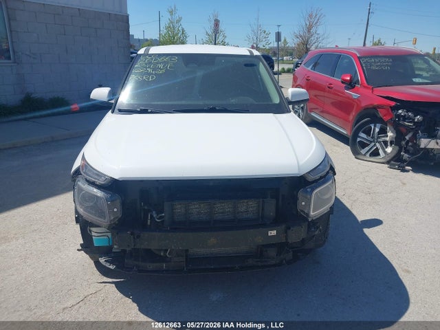 12612663 :رقم المزاد ، KMHRB8A35PU229426 vin ، 2023 Hyundai Venue Essential مزاد بيع